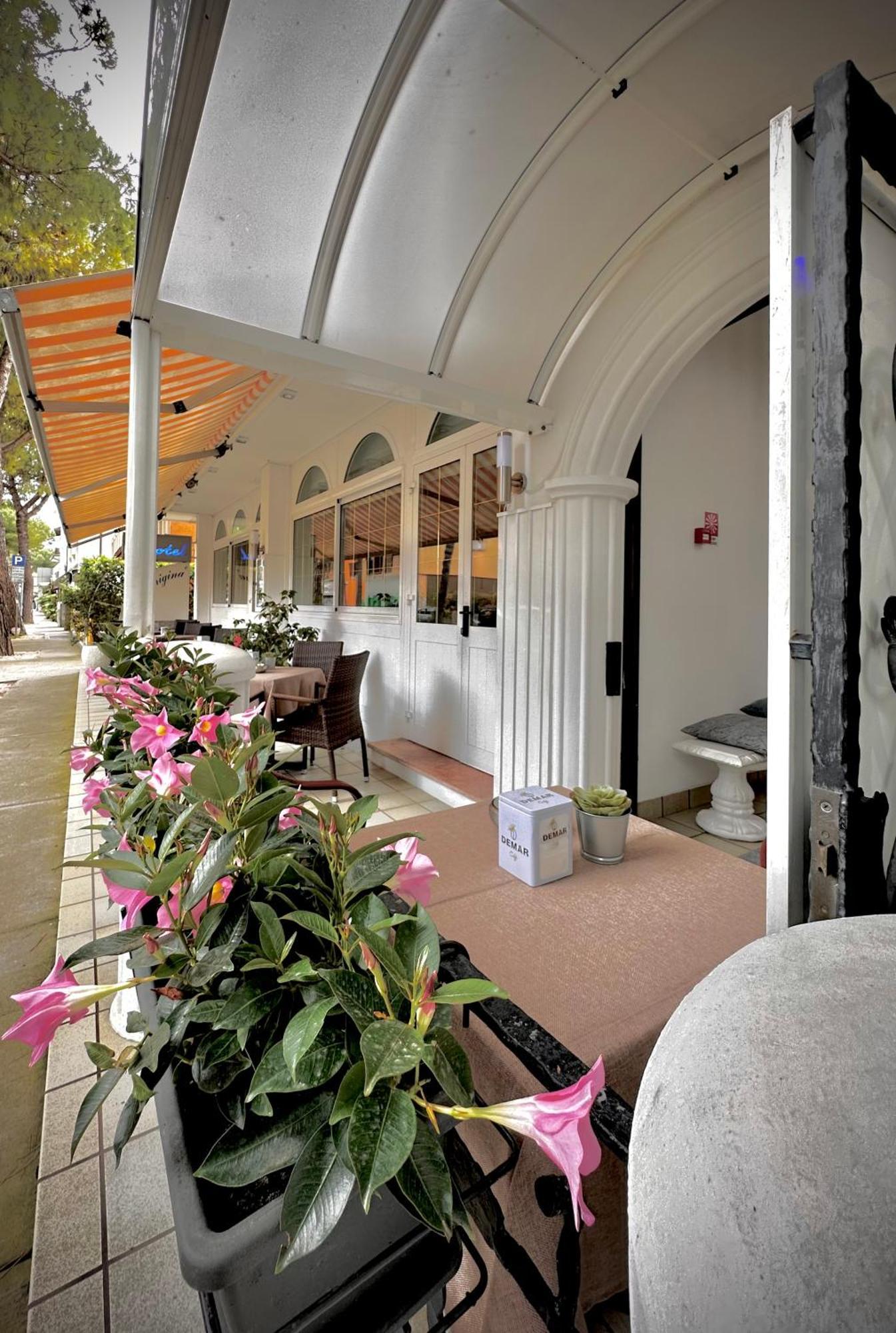 Hotel La Parigina Lignano Sabbiadoro Exteriér fotografie